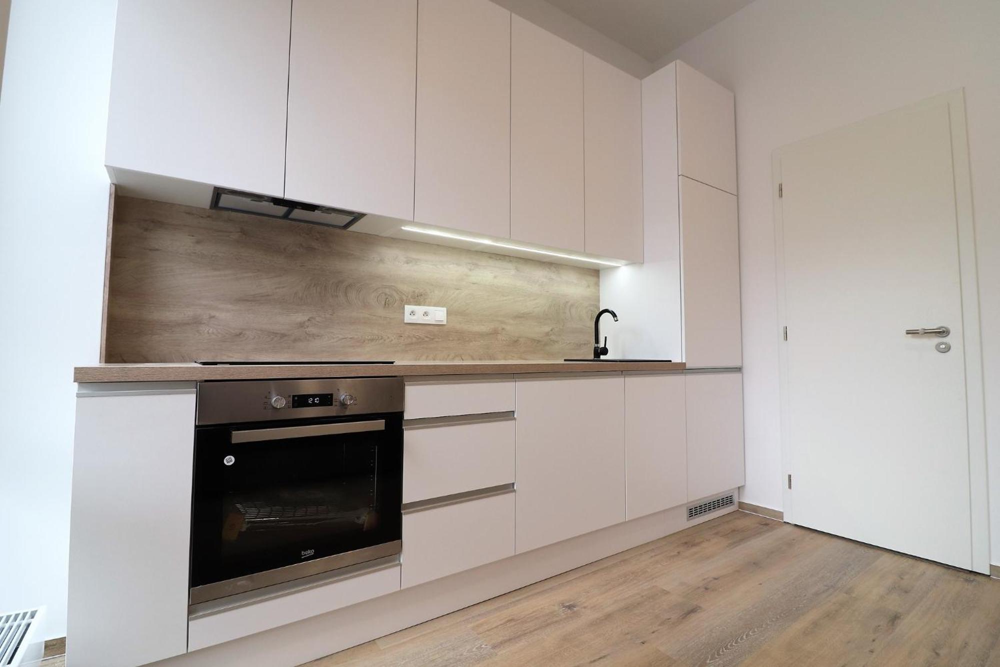Park Tower Apartment V Centru Zlina المظهر الخارجي الصورة